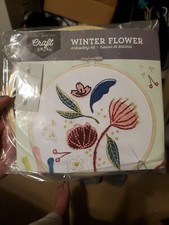 Craft Crush  Winter Flower  Embroidery Kit  New Sealed Very Sweet 