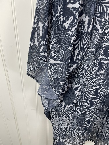 H&M Women’s Navy Floral Chiffon Beach Cover Up XS/S - Picture 9 of 13