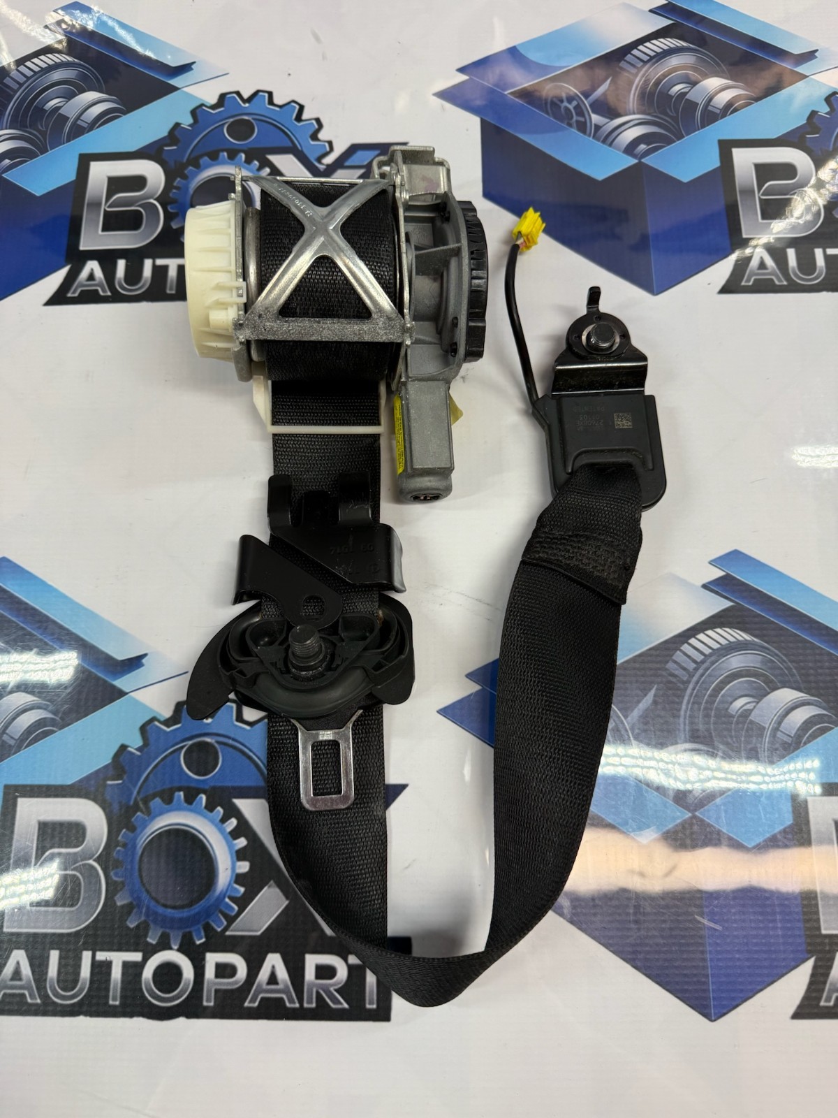08-15 Mercedes W204 C300 C350 Front Right Side Seat Belt Seatbelt Retractor OEM