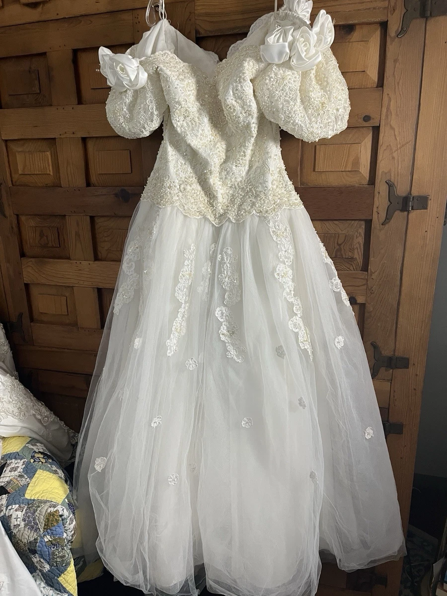 knee length dresses for ladies Beaded Floral Lace Glitter Illusion Wedding Dress main image 0