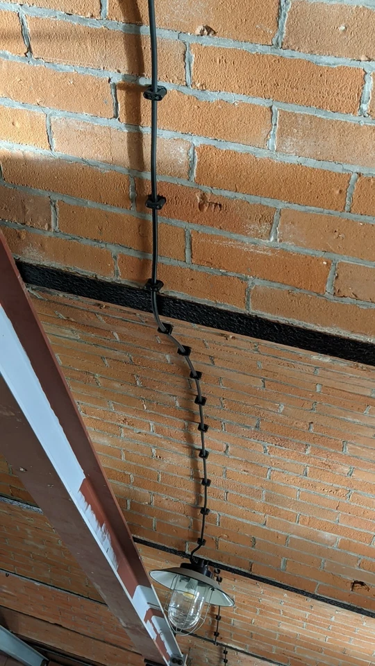 50 Stück Kabelschellen Kabelklemmen DDR TGL 4877 LOFT SCHWARZ WEIß ROT BLAU - Bild 2 von 4