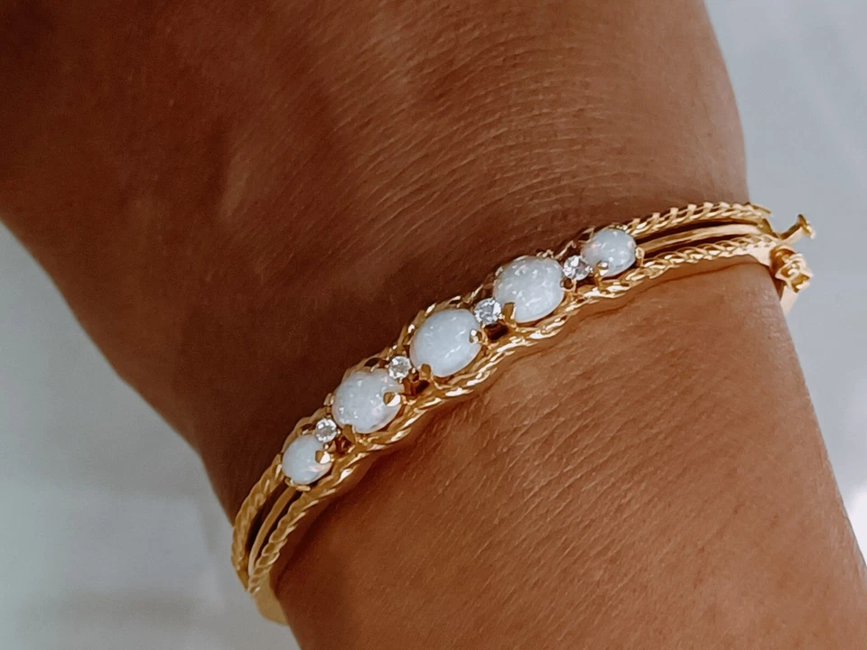 6St Ovaler Opal & Simulierter Diamant Armreif 14K Vergoldet 2'4 - Bild 2 von 4