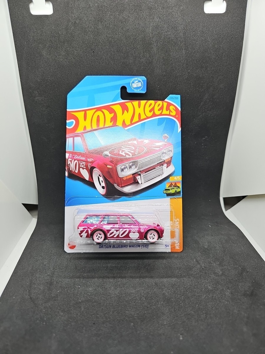 Super Treasure Hunt Datsun Bluebird Wagon 510 And None Super