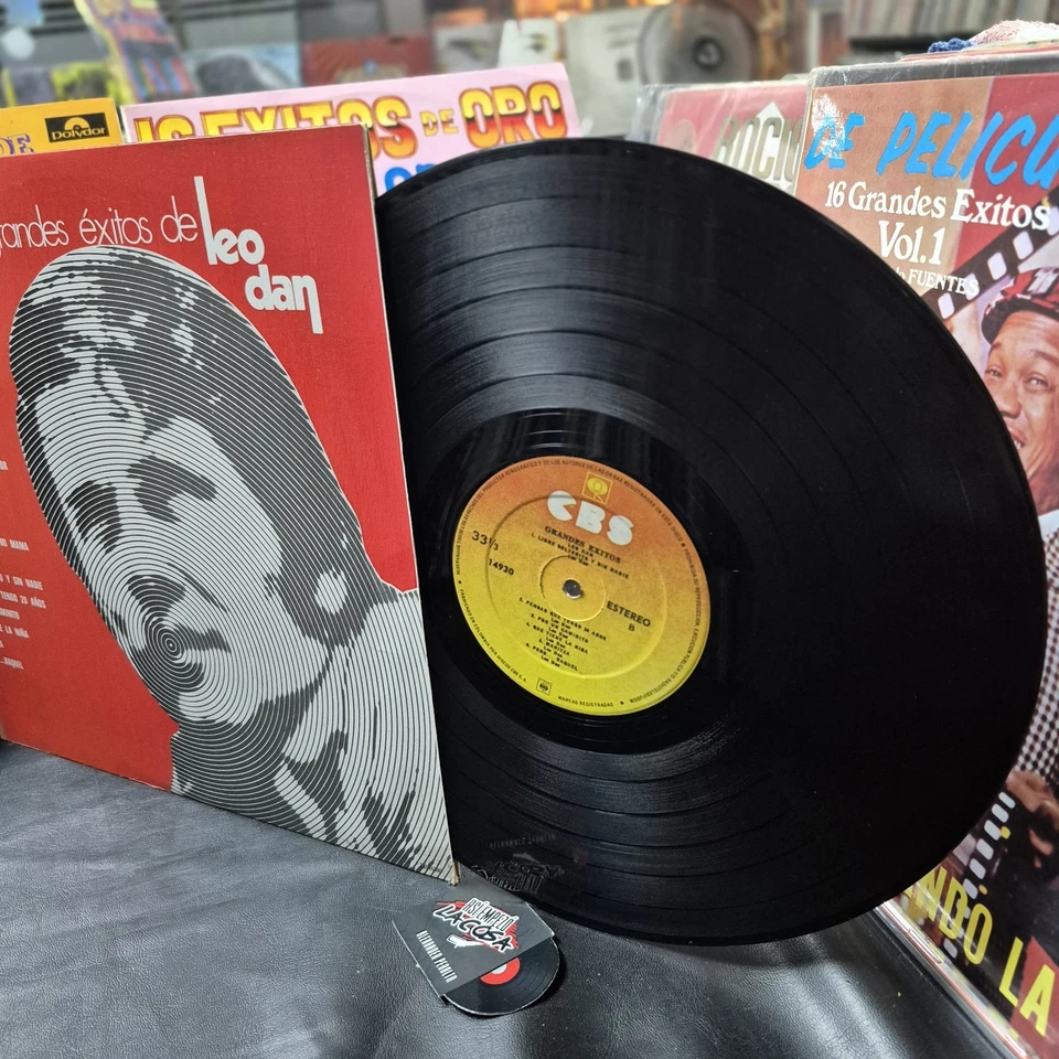 Leo Dan – Los Grandes Éxitos De Leo Dan- Latin, Ballad, Piero, Sandro, 🇨🇴 1979 - Image 3 of 4