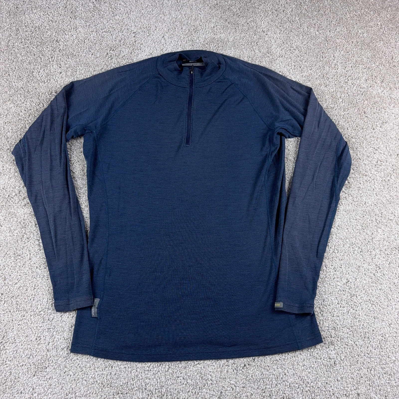 Icebreaker Shirt Mens Medium Blue Base Layer Merino Wool Skin 220 Thermal Hiking