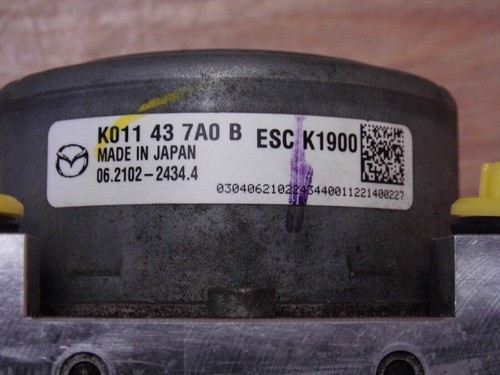 Mazda CX5 CX-5 MK1 2015 pump ABS K011437A0B, K011 43 7A0B ^ - Picture 3 of 13