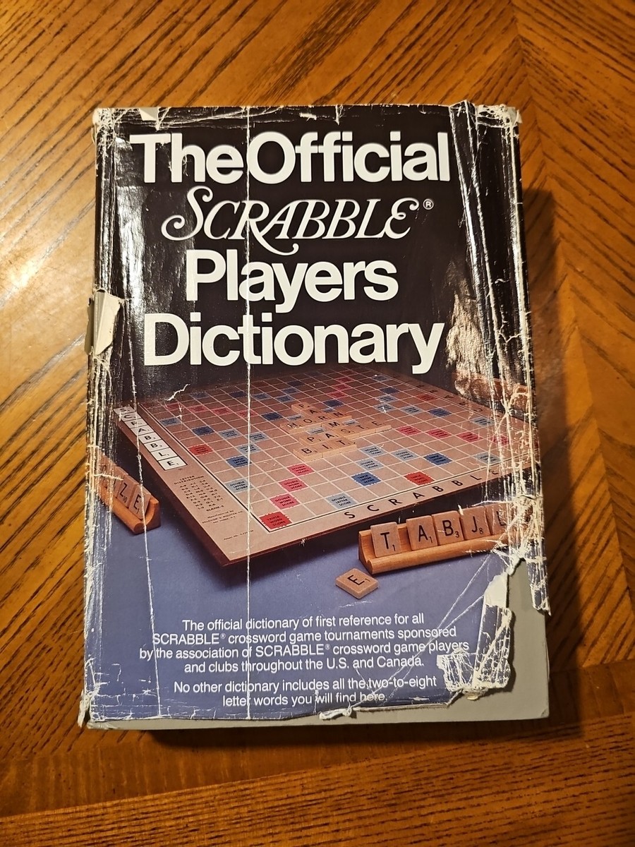 The Official Scrabble Players Dictionary by Selchow & Righter