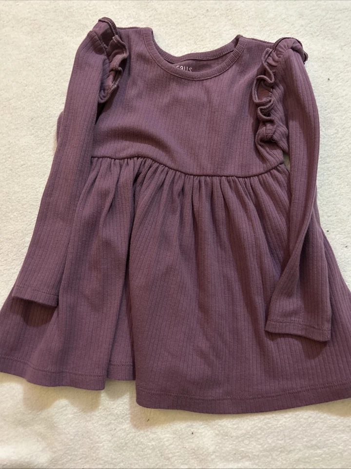 Falls Creek Meninas Tamanho 2T Pacote - 2 Vestidos, 1 Moletom, 1 Calça - Imagem 3 de 4