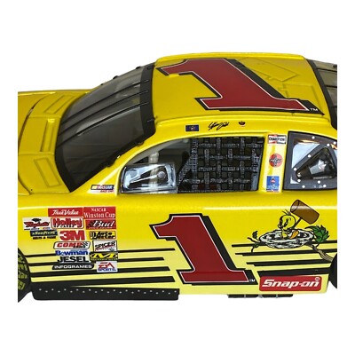 Steve Park #1 Pennzoil Looney Tunes 2001 Monte Carlo 1:24