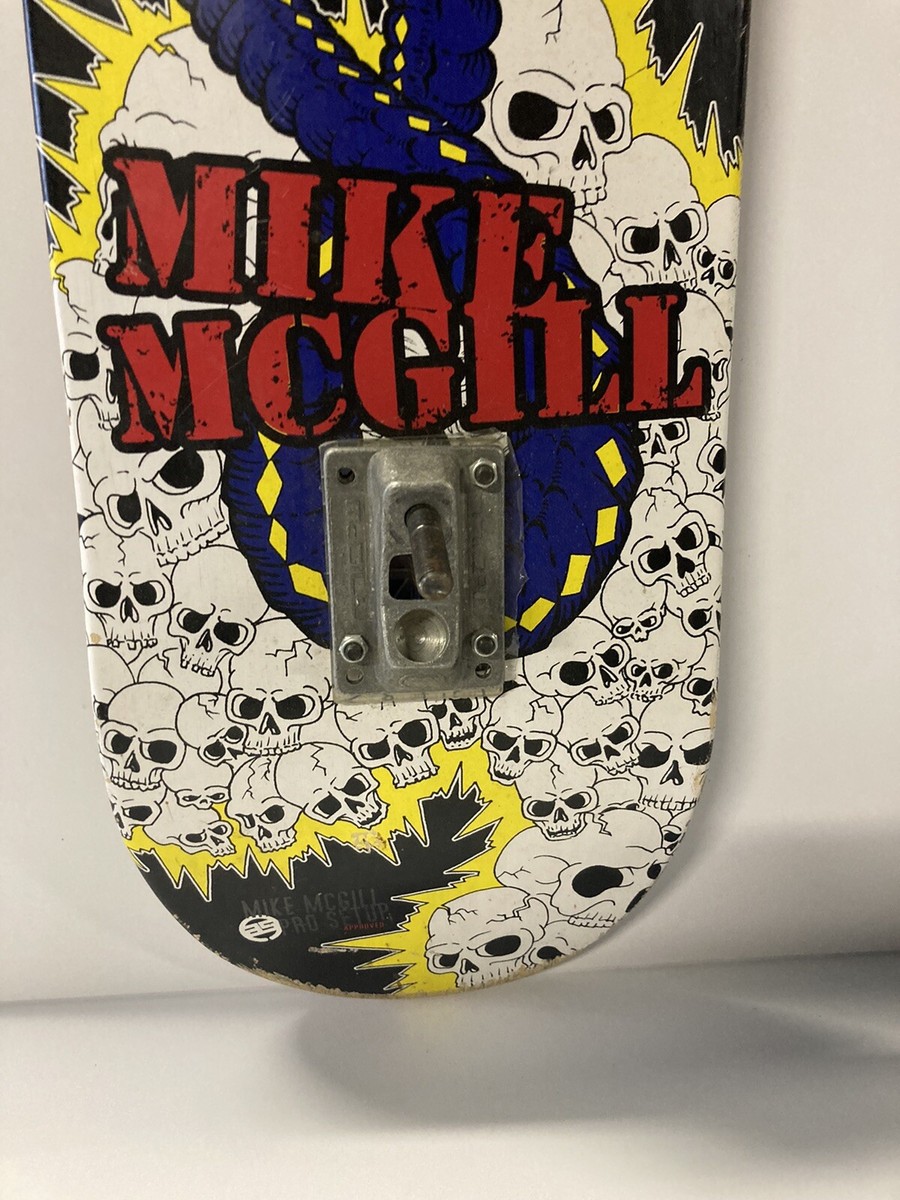 Vintage Skull And Cobras￼ skateboard Air Speed Pro Set Up