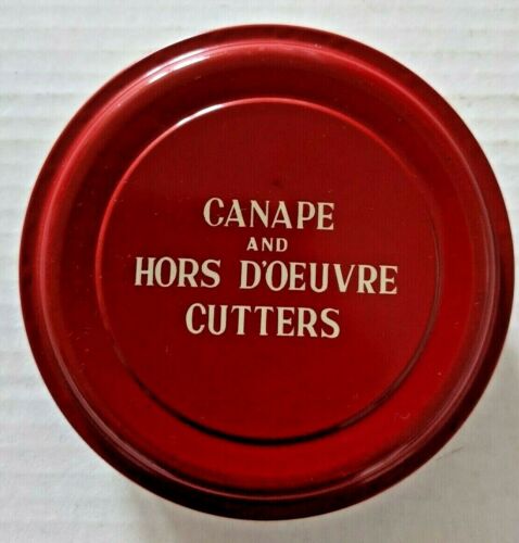 VTG 12 Miniature Cookie Canape and Hors D'oeuvre Cutters in Original Tin - JAPAN - Picture 1 of 3
