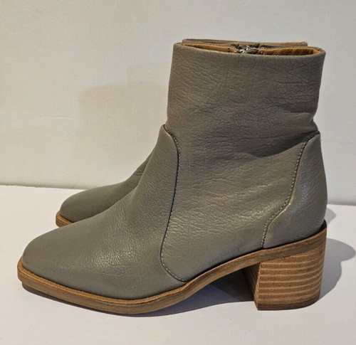 HUSH PUPPIES Women's Comfort Leather Boots Light Grey Size US 6 EU 37 RRP $179 - Picture 3 of 9