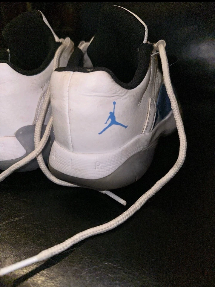 Jordan 11 Retro UNC Talla 5 Juvenil Foto 3 de 3