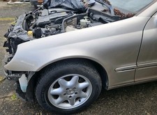 Mercedes W203 Kotflügel Vorne Links 693 Mercedes W203 Kotflügel Vorne Links 693