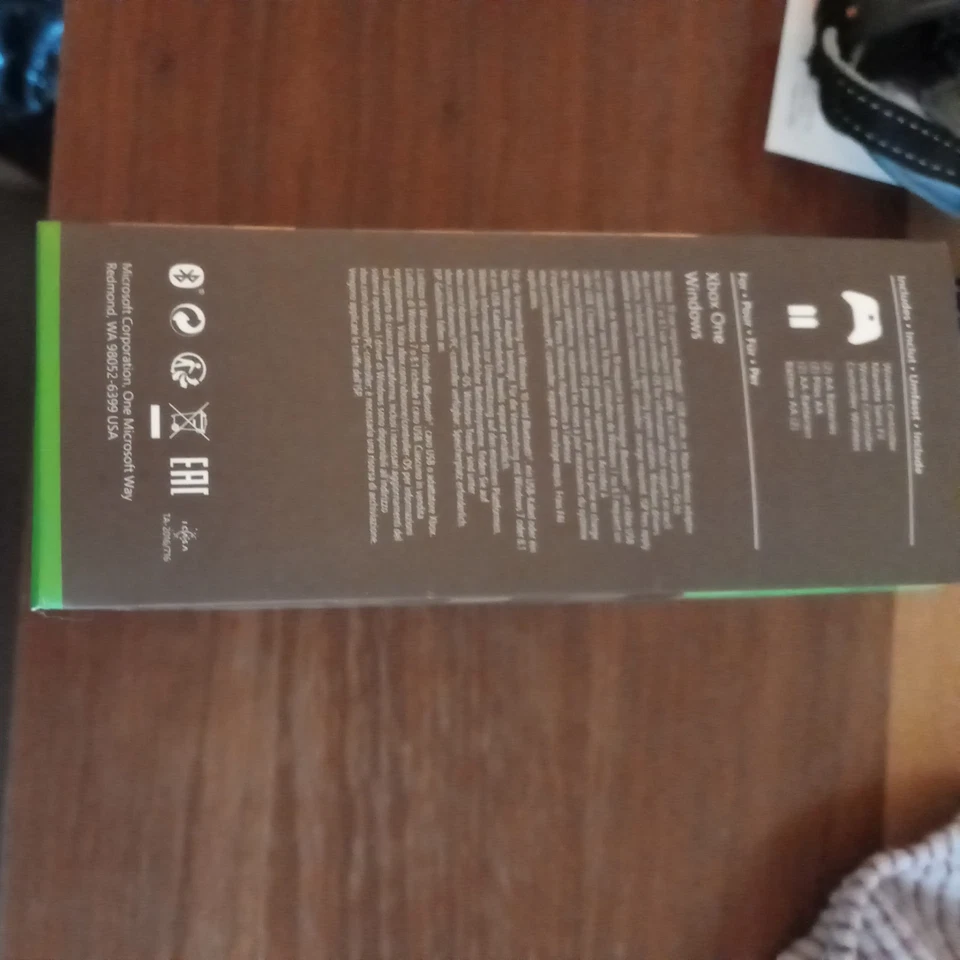 Microsoft Minecraft Pig WL3-00053 Gamepad Wireless Controller for Xbox One, Xbox - Image 2 of 4