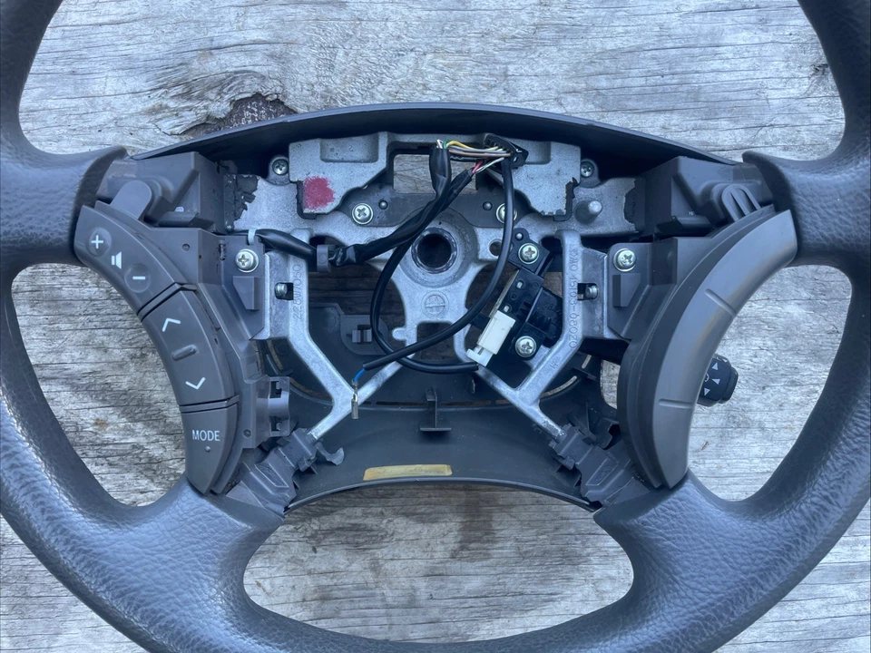 Volante Toyota Camry 2005-2006 con controles de audio y crucero cuero gris OEM Foto 3 de 4