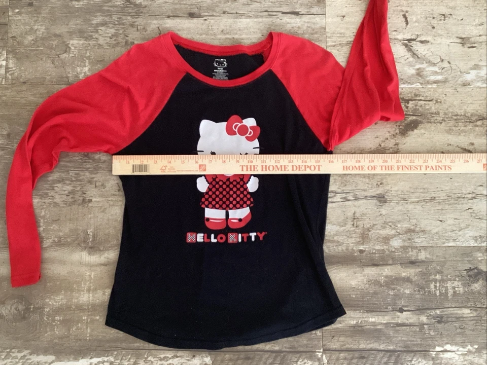 HELLO KITTY Long Sleeves Black & Red Large - Image 4 of 4