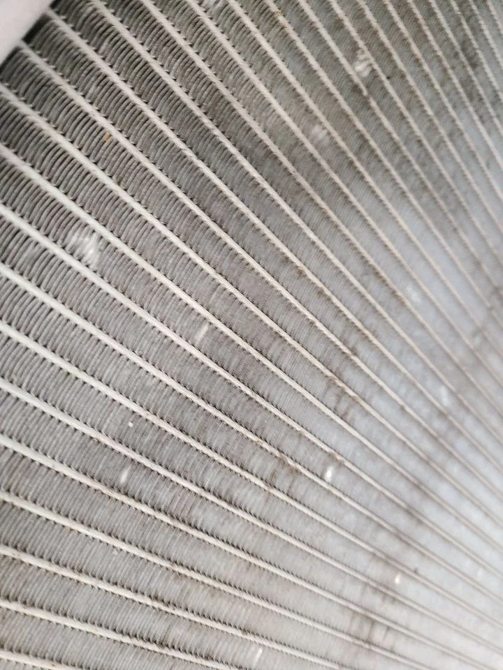 2005-2010 FORD MUSTANG 4.6L Radiator 9R3Z8005B 05-10 - Imagem 3 de 4