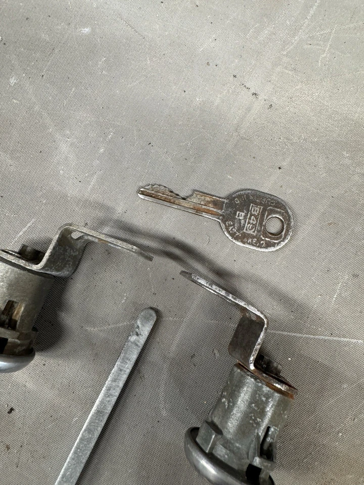 1970-1981 Camaro Firebird Cutlass GTO Chevelle Regal Door Locks 442 Lemans Vega - Image 4 of 4