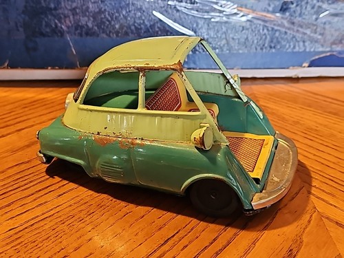 BMW Isetta Friction Vintage 1950s B-588 Plate Green Bandai Tin Car - Picture 3 of 9