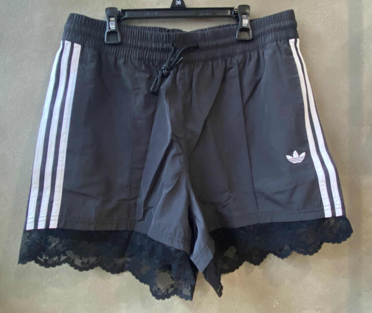 【ADIDAS】Lace Trim 3S Short Pants - Black / II5605 adidas Originals 3S Lace Trim Shorts Women Lifestyle Casual