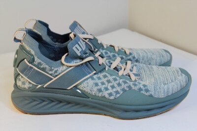Puma Pink Dolphin Running Shoes Men Size 9.5 (No insole)