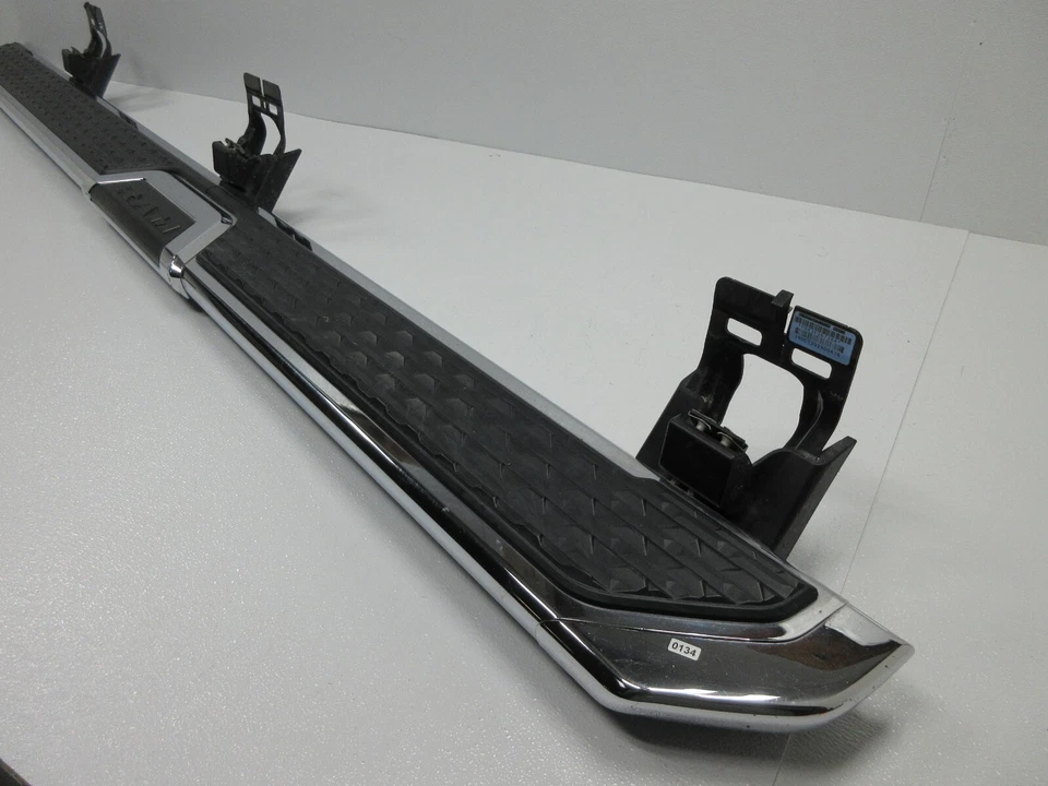 Tabla de correr, derecha Dodge Ram 68361672aa 2019-2025 OEM Foto 2 de 4