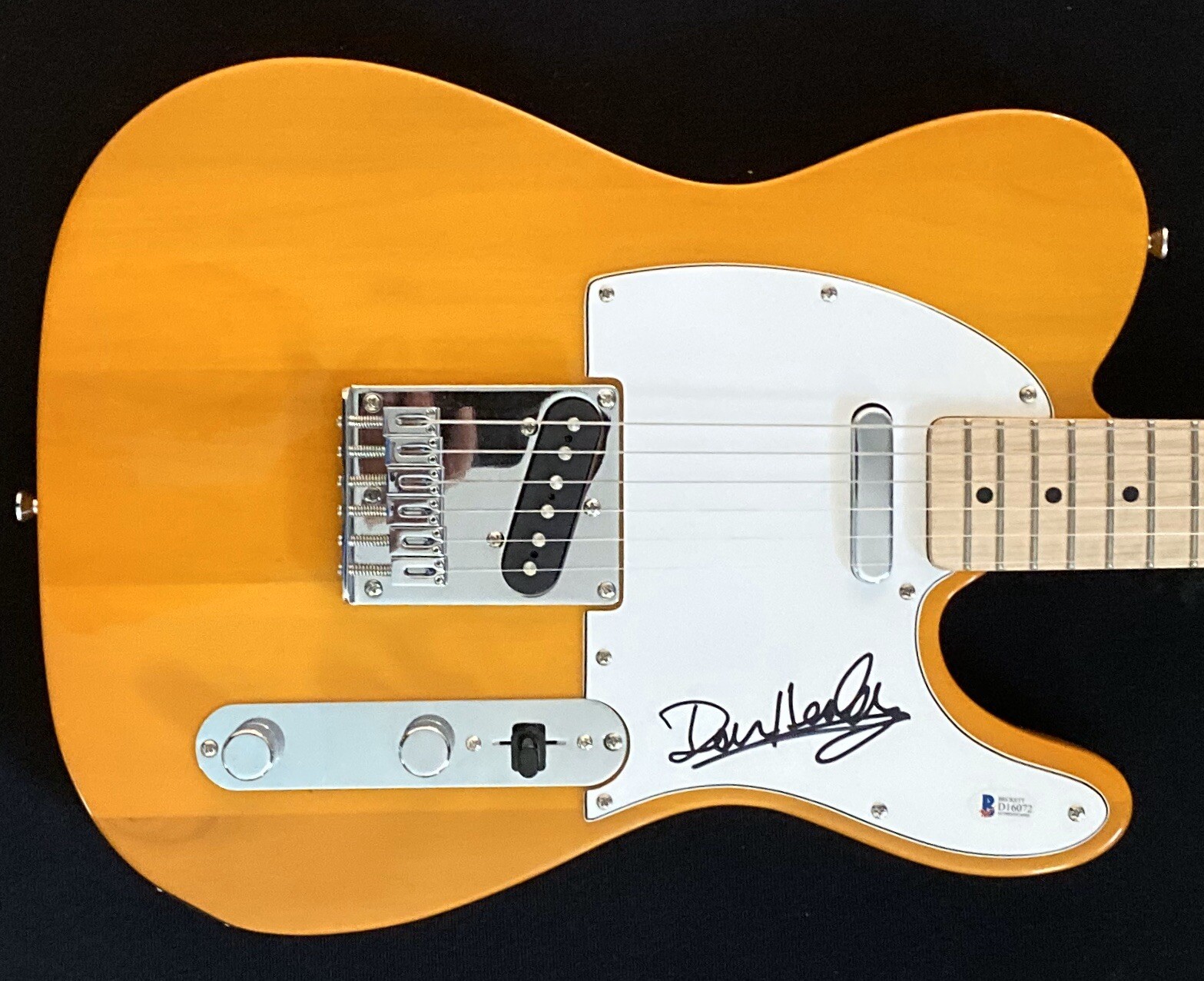 The Eagles Signed Guitar Don Henley Autographed Guitar (Frey Walsh) Beckett Cert 