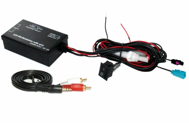 Cables de interfaz y entrada auxiliar para coches Ford