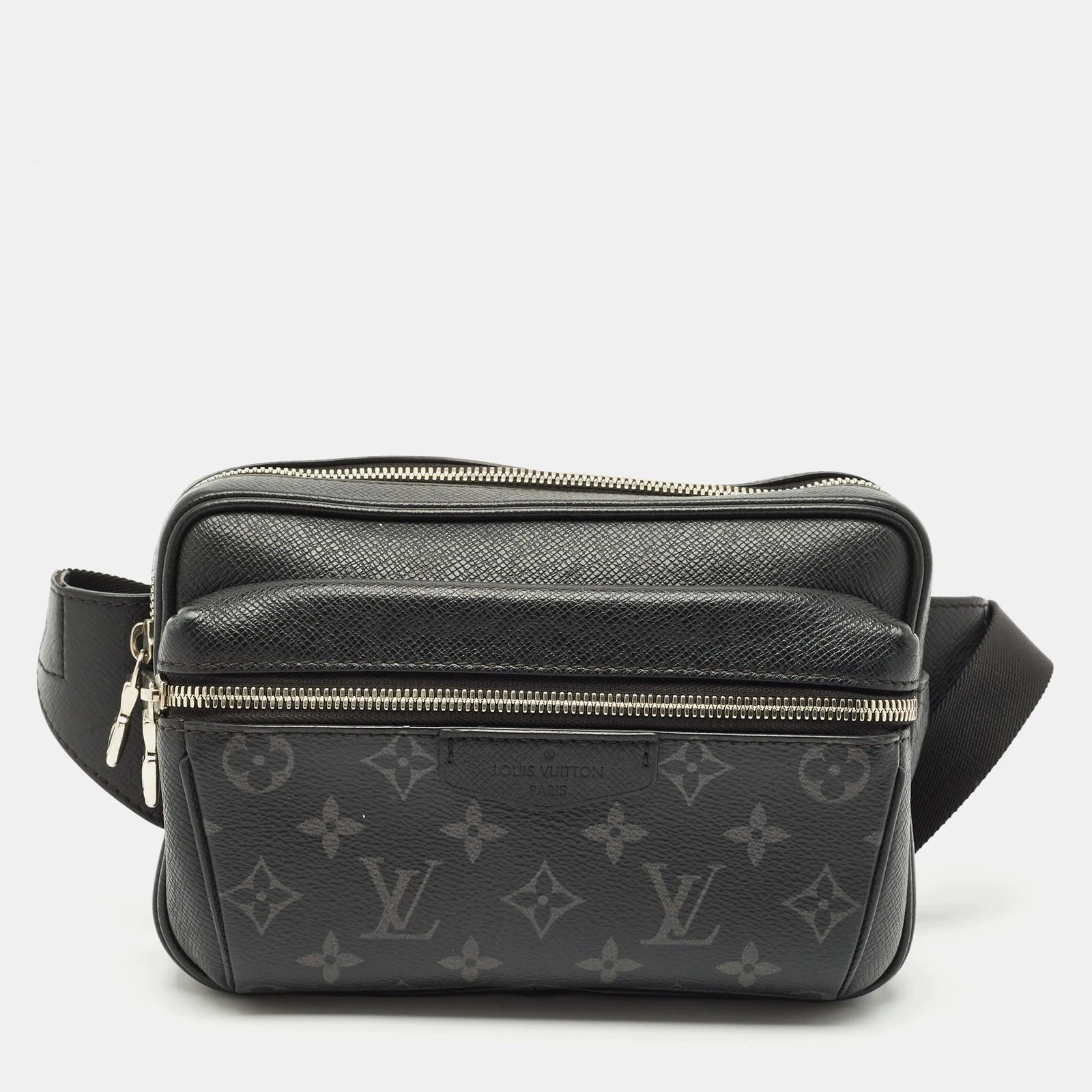 LOUIS VUITTON（LV） Louis Vuitton BumBag nero monogramma Taigarama da esterno
