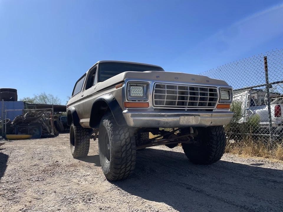 Ford Bronco 1978 Foto 4 de 4