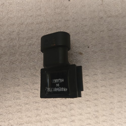 Buick grand national CRANKSHAFT Sensor New Later Production Wire Plugs In - Picture 5 of 6