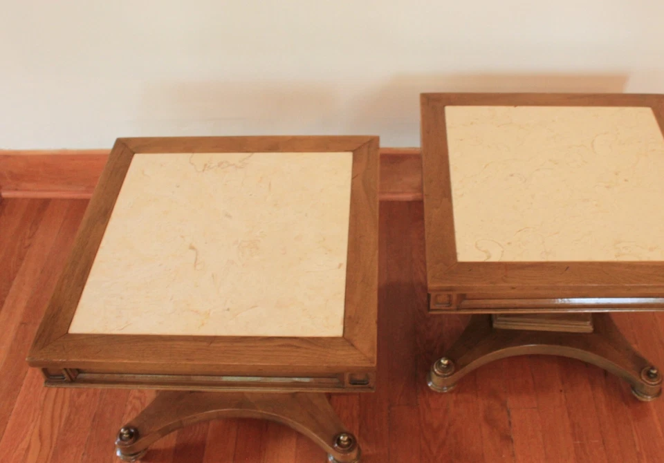 Juego de mesa pedestal ocasional vintage italiano con acabado de roble y latón Foto 4 de 4