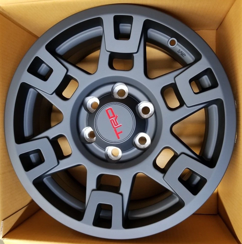 🔥Juego de 4 ruedas negras Toyota TRD Pro de 17" Toyota Tacoma, 4Runner, FJ Cruiser🔥 Foto 3 de 4