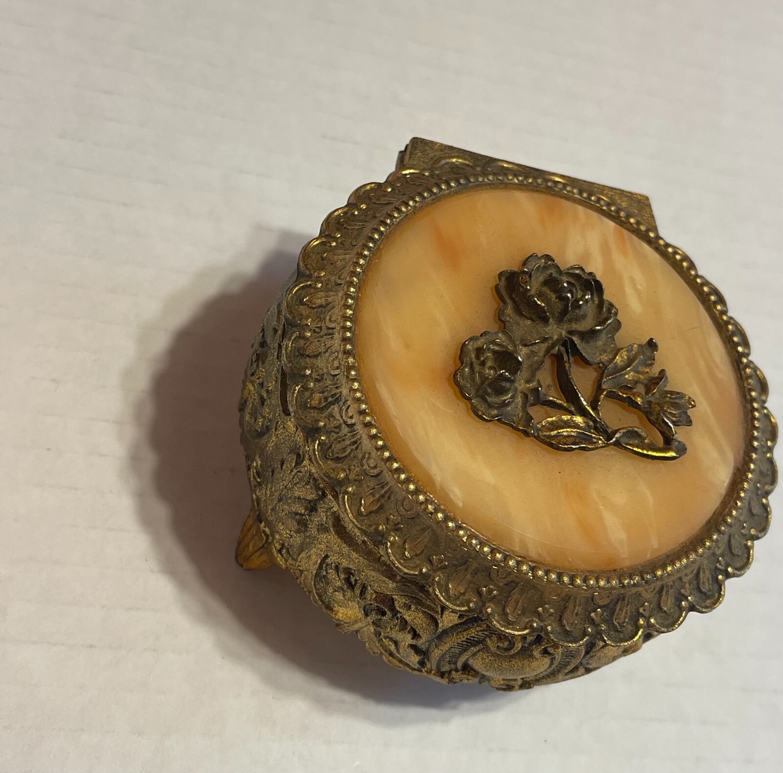 VTG SANKYO MUSIC BOX SONG “FEELINGS” Gold Tone Metal Faux Marble plaque