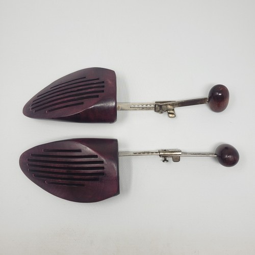 Vintage Art Deco Pair Wood Adjustable Shoe Stretchers Tree Forms Mens size 10B - Picture 4 of 6