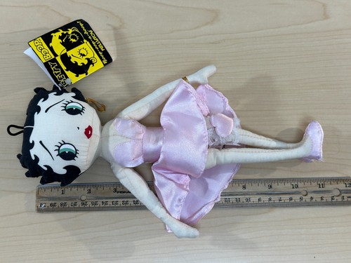 Muñeca de peluche vintage 1999 Kellytoy Marilyn Pink Betty - Betty Boop con etiqueta original - Imagen 16 de 19