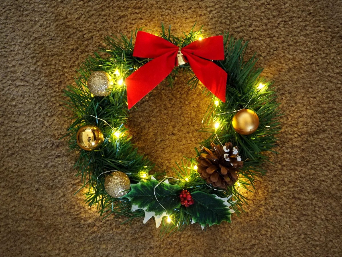 MINI CAR HOLIDAY XMAS WREATHS GOLD XMAS DECOR WREATH CHRISTMAS W