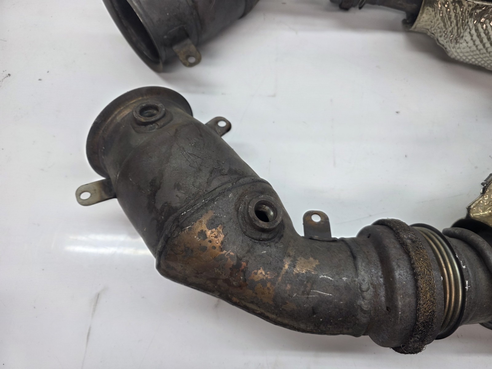 MCLAREN MP4-12C 650 EXHAUST CATALYTIC CONVERTERS OEM LEFT AND RIGHT 