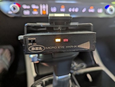 Vintage Beltronics BEL Micro Eye XKR-IX Radar Detector- Tested & working w/ Cord