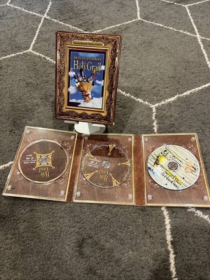Monty Python and the Holy Grail (Extraordinarily Deluxe Three-Disc E - GOOD - Image 4 of 4