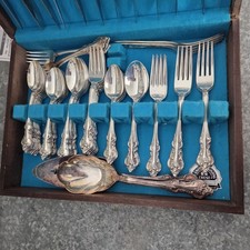 International Deep Silverware set vintage silver