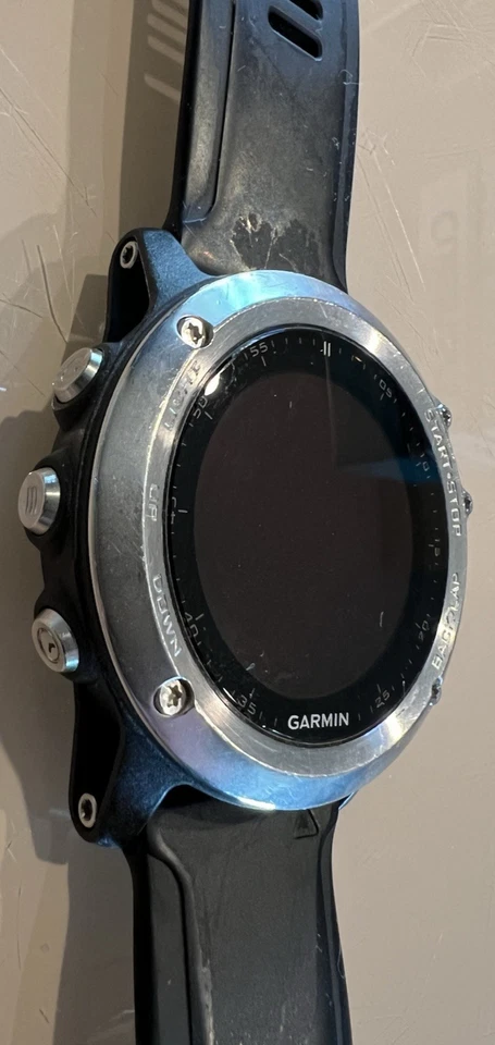 Smartwatch GPS multisport Garmin Fenix 3 HR con caricatore - due bande - Immagine 4 di 4