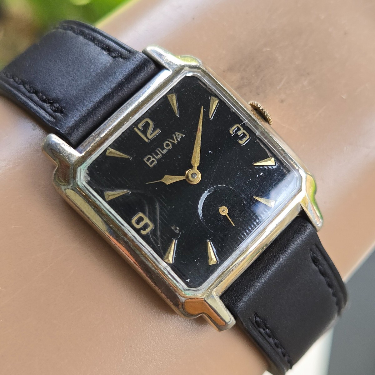 Vintage BULOVA men's manual wind watch 10BZ 23Jewels Black dial