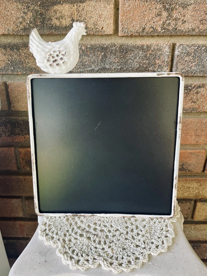 Farmhouse Chicken Chalkboard Easel NEW - Image 3 of 4