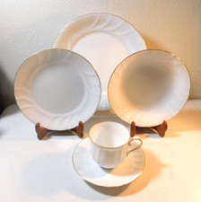 MIKASA "WEDDING BAND" L9709 PATTERN 5 PIECE PLACE SETTING S GOLD TRIM