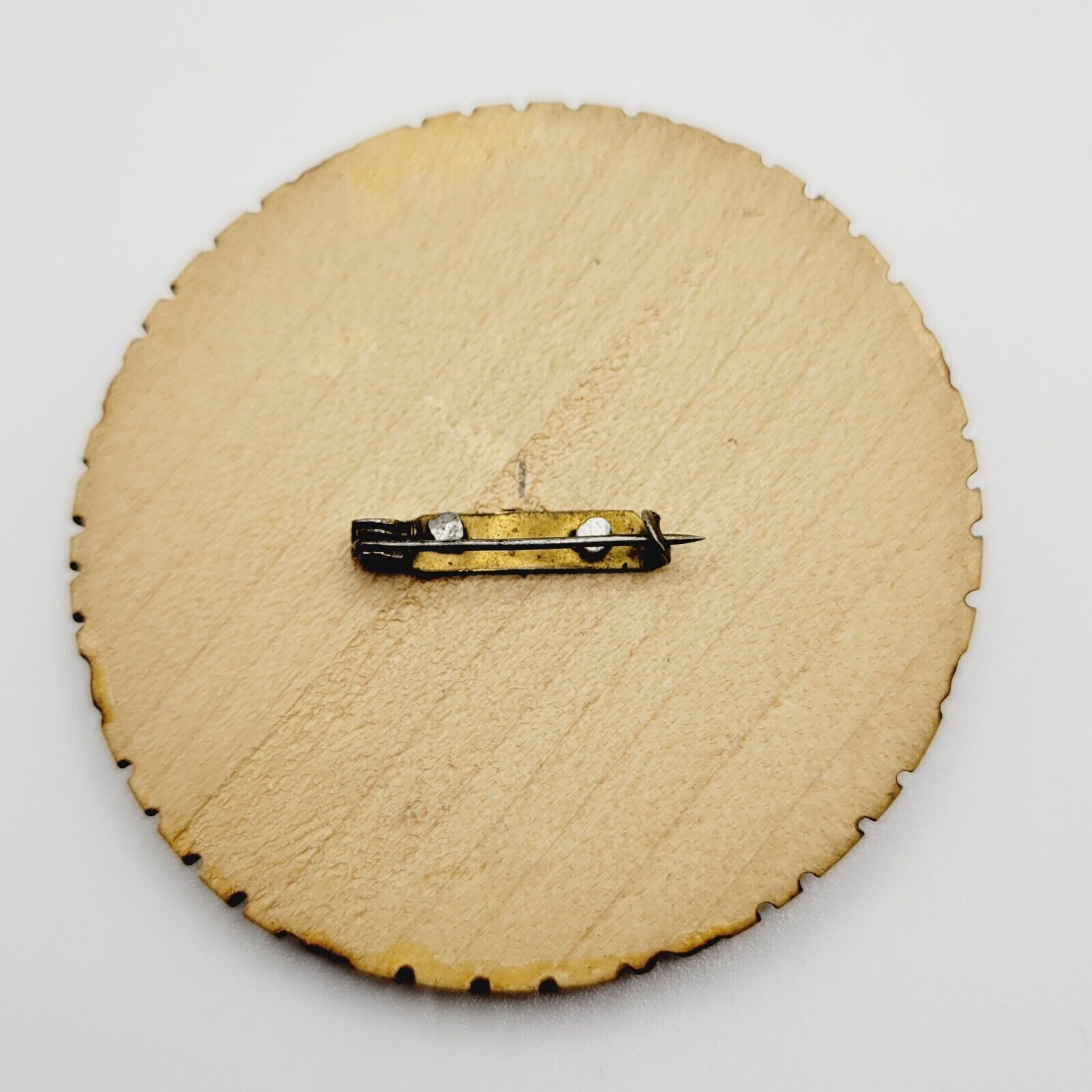 LOT OF 8 - Vintage Carved Wood Brooch Pins - Carv… - image 17