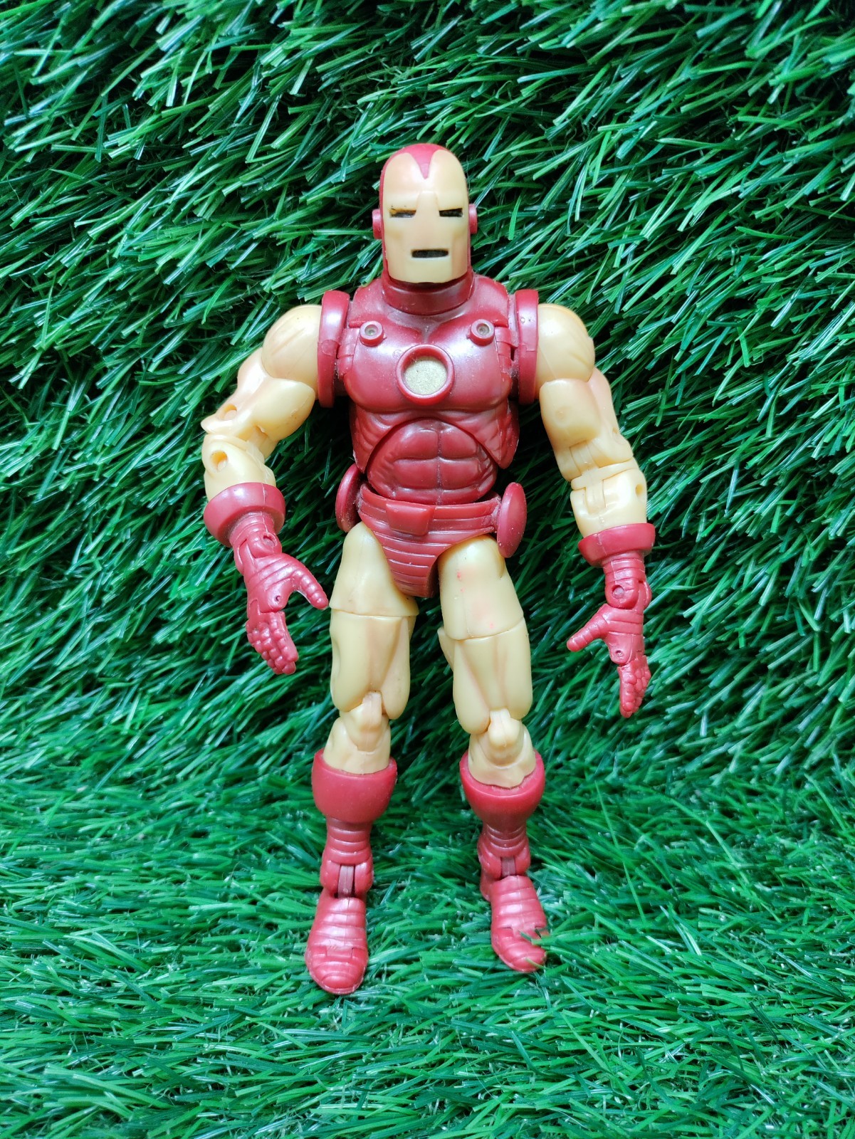 Marvel Legends Iron Man 6" Action Figure Tony Stark ToyBiz 2002 w/ Mask