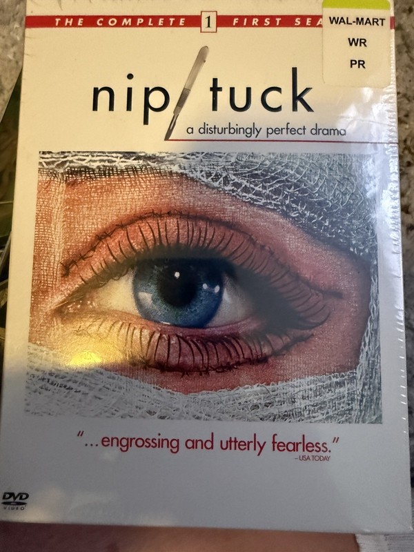 Nip/Tuck - The Complete First Season (DVD, 2004, 5-Disc Set) Brand New Sealed