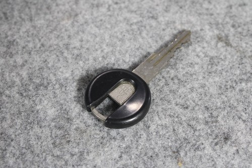 NISSAN GLORIA CEDRIC Y31 OEM JDM RHD TRUNK BOOT EMBLEM KEY CYLINDER - Picture 2 of 11